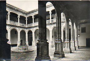 Tarjeta Postal: PEARANDA DE DUERO. 17. Palacio de Avellaneda. Galeras y Arcos del Patio Centrl.