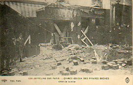 Tarjeta Postal: LES ZEPPELINS SR PARIS. CRIMES ODIEUX DES PIRATES BOCHES. Effet de bombe.